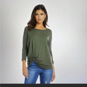 🆕 Karen Kane 3/4 Sleeve Pick Up Top